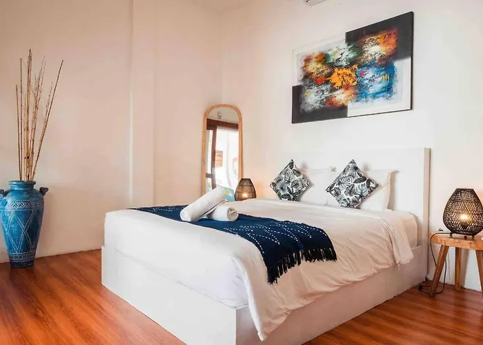 Cosy Private 3 Bedroom Vacation Villa