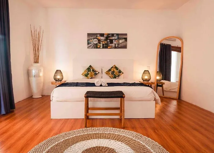 Villa Cosy Private 3 Bedroom Vacation *
